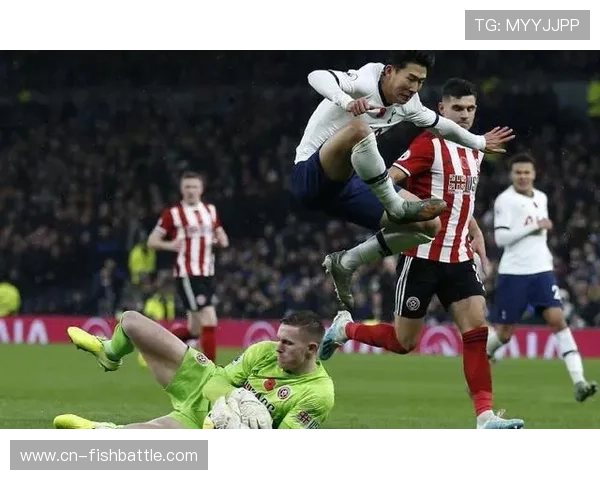 升班马科莫赛季表现评估：从保级到欧战区的黑马之路